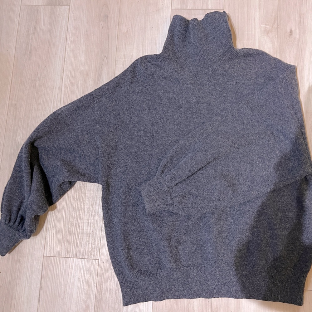 Womance knit sweater